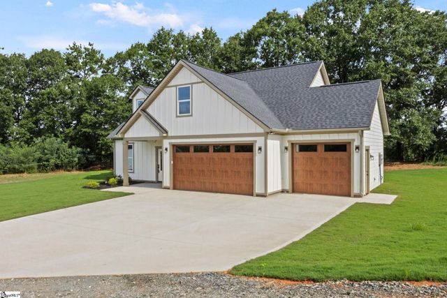 366 Lyman Lake Road, Lyman, SC 29365