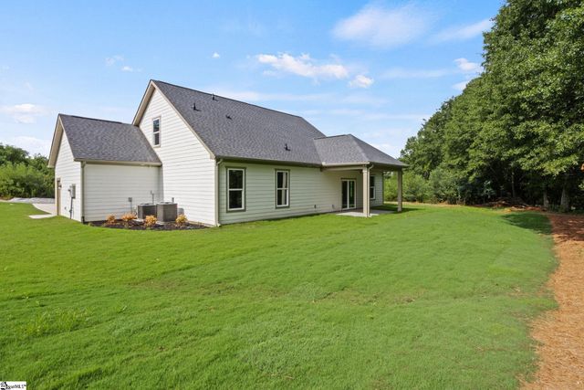 366 Lyman Lake Road, Lyman, SC 29365