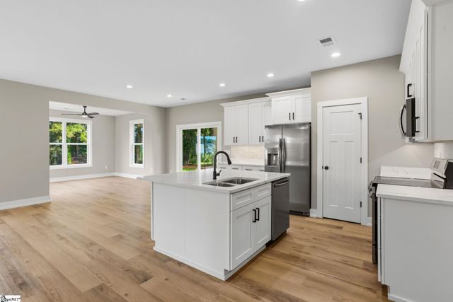 366 Lyman Lake Road, Lyman, SC 29365