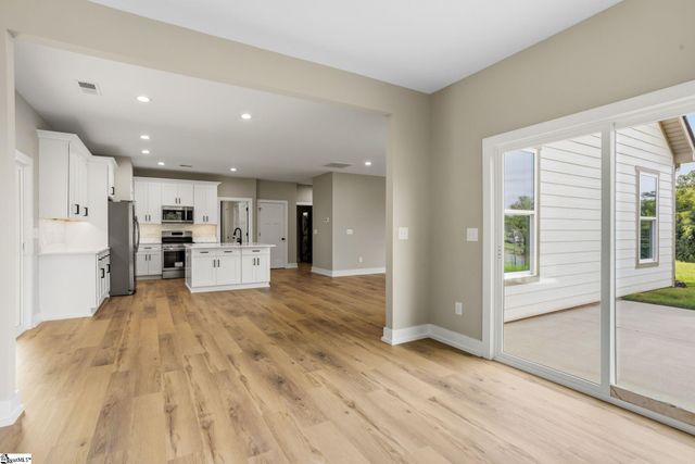 366 Lyman Lake Road, Lyman, SC 29365