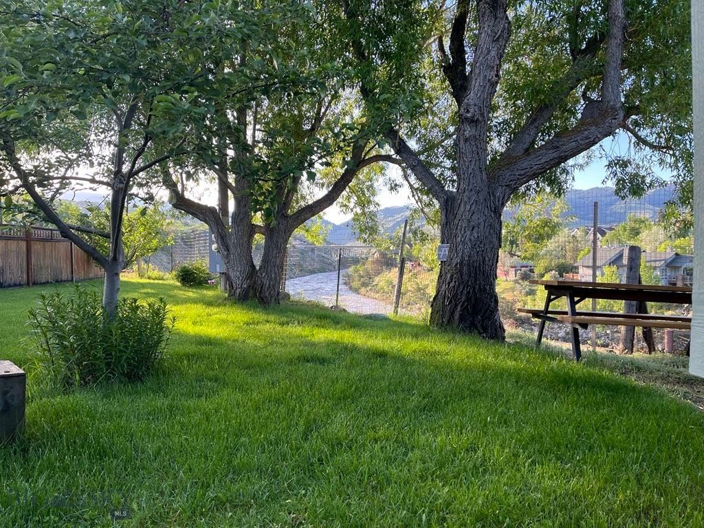 104 Vista Street, Gardiner, MT 59030 photo 31