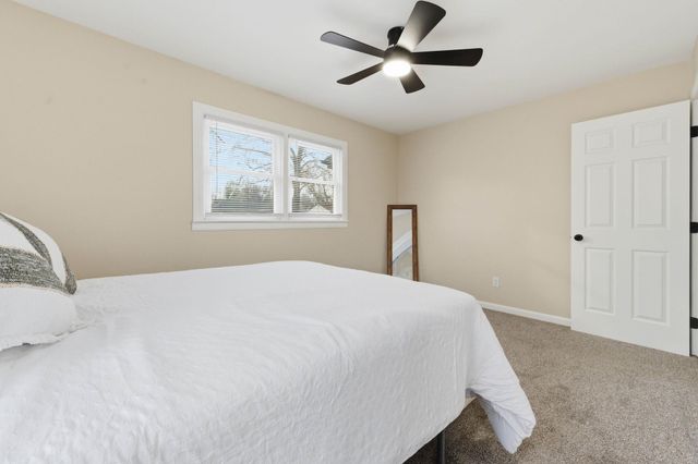 400 Spring Dr, Haysville, KS 67060