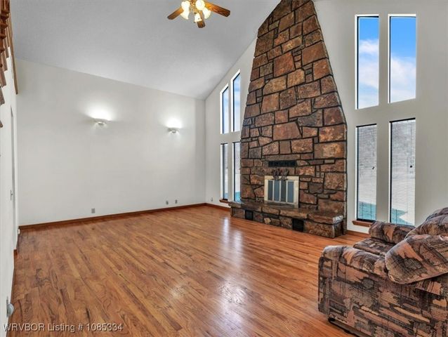 103 E George Avenue, Pocola, OK 74902