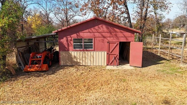 103 E George Avenue, Pocola, OK 74902