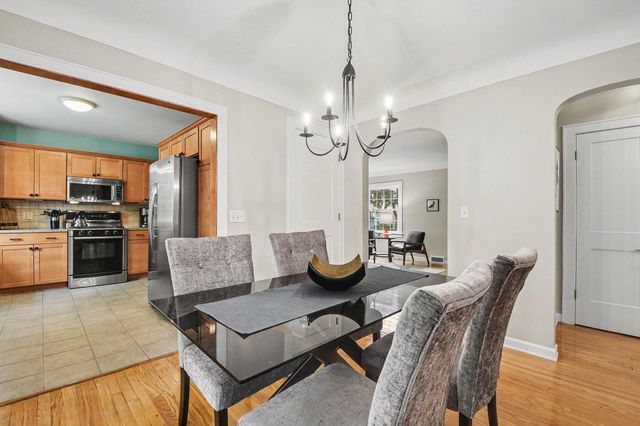 1122 Keneberry Way SE, East Grand Rapids, MI 49506