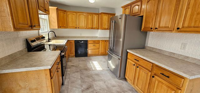 9 Whitehall Terrace, Hooksett, NH 03106