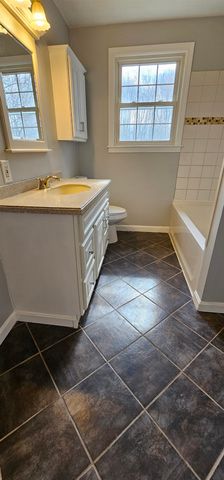 9 Whitehall Terrace, Hooksett, NH 03106