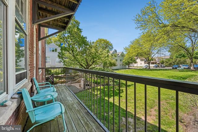 5 ACADEMY CT, Pennington, NJ 08534