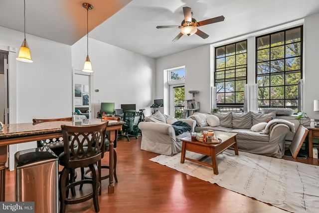 5 ACADEMY CT, Pennington, NJ 08534