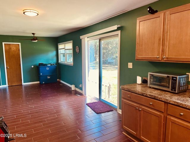 1209 Seaside Road, St. Helena Island, SC 29920