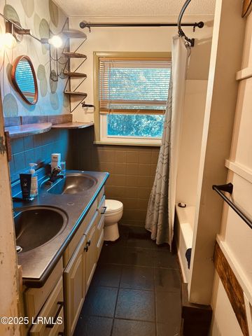 1209 Seaside Road, St. Helena Island, SC 29920