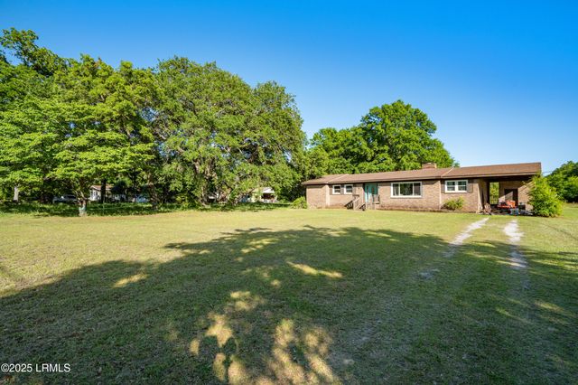 1209 Seaside Road, St. Helena Island, SC 29920