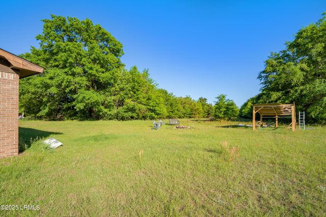 1209 Seaside Road, St. Helena Island, SC 29920