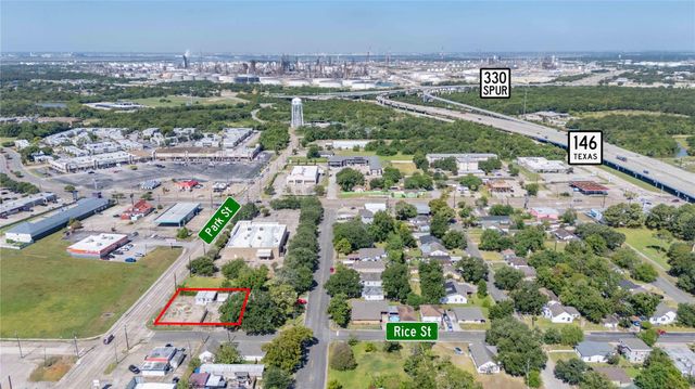 700 Park Street, Baytown, TX 77520