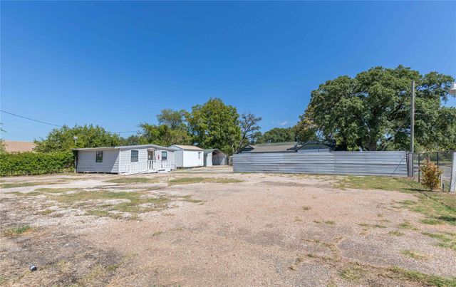 700 Park Street, Baytown, TX 77520