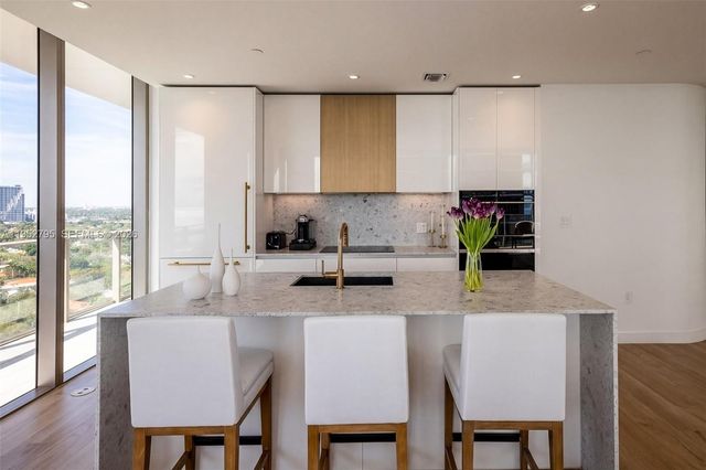 2678 Tigertail Ave 1707, Miami, FL 33133