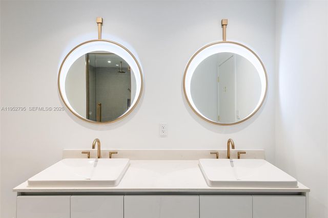 2678 Tigertail Ave 1707, Miami, FL 33133