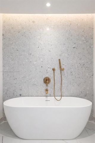 2678 Tigertail Ave 1707, Miami, FL 33133