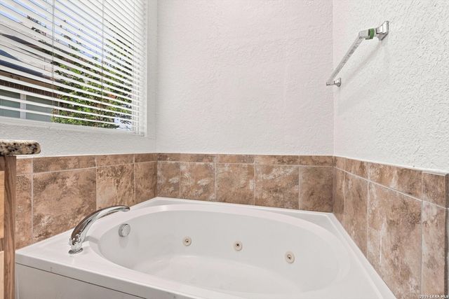 11342 Begonia Rock, San Antonio, TX 78245