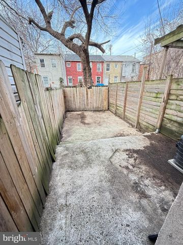 1012 W LOMBARD ST, Baltimore, MD 21223