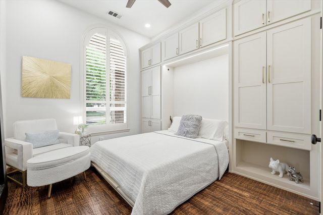 8431 Thatcher Road, Lantana, TX 76226