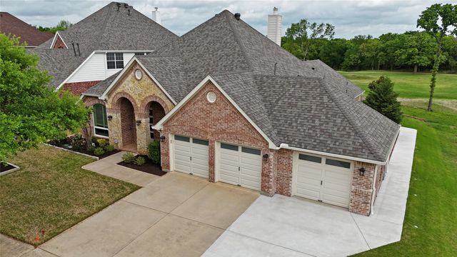 8431 Thatcher Road, Lantana, TX 76226