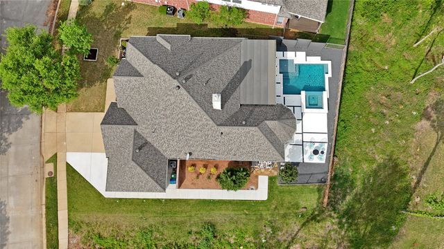 8431 Thatcher Road, Lantana, TX 76226