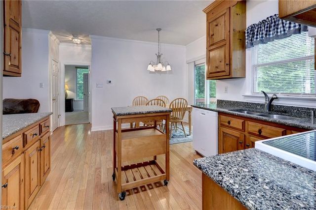 5970 Plaster LN, Quinton, VA 23141
