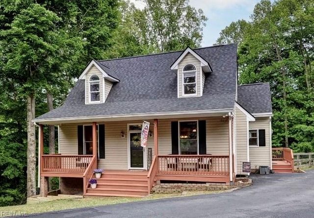 5970 Plaster LN, Quinton, VA 23141