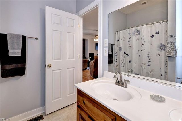 5970 Plaster LN, Quinton, VA 23141