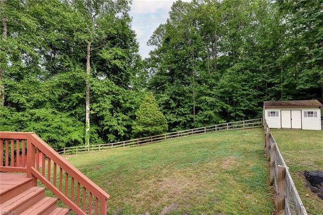 5970 Plaster LN, Quinton, VA 23141