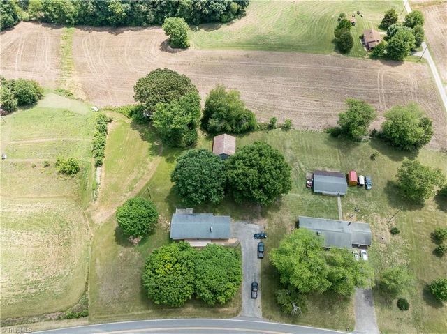 1440 Longtown Road, Boonville, NC 27011