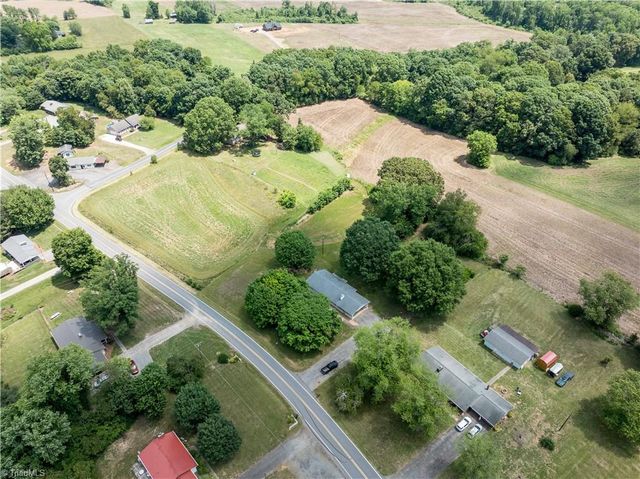 1440 Longtown Road, Boonville, NC 27011
