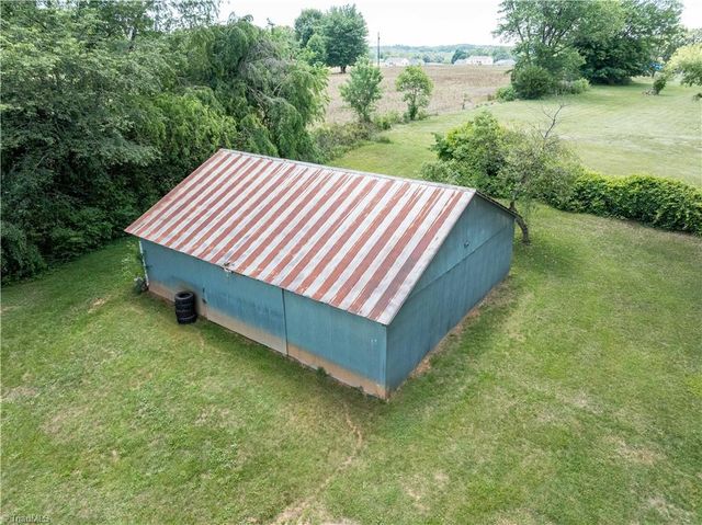1440 Longtown Road, Boonville, NC 27011