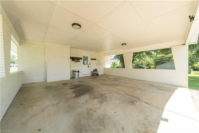 1440 Longtown Road, Boonville, NC 27011