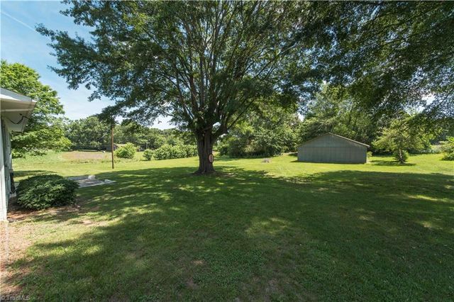 1440 Longtown Road, Boonville, NC 27011