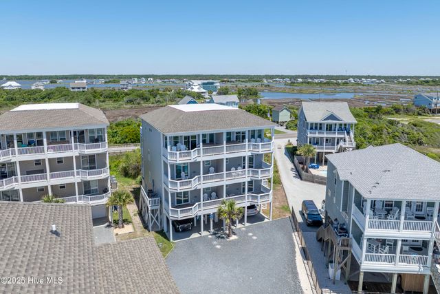 876-878 Villas Drive, North Topsail Beach, NC 28460