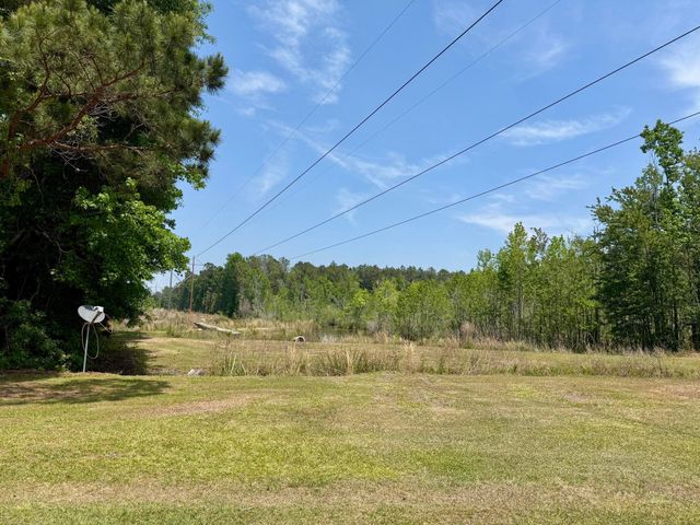 337 Weathers Farm Road, Bowman, SC 29018