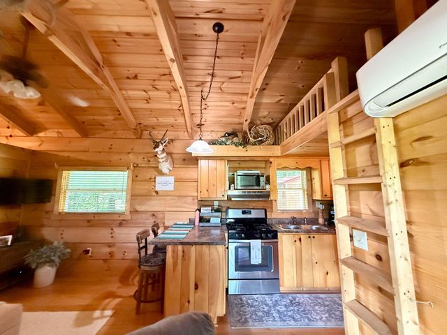 337 Weathers Farm Road, Bowman, SC 29018