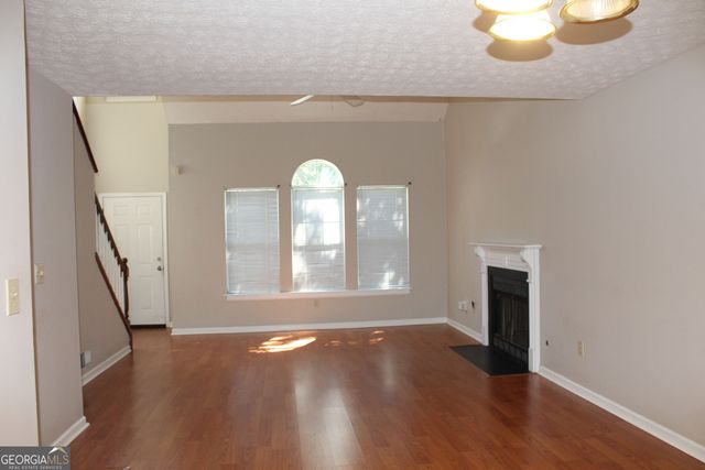 1436 Glynview Circle, Lawrenceville, GA 30043