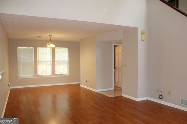 1436 Glynview Circle, Lawrenceville, GA 30043