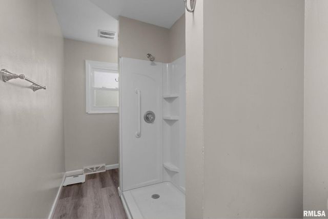 15 RIVERVIEW Lane, Bettendorf, IA 52722