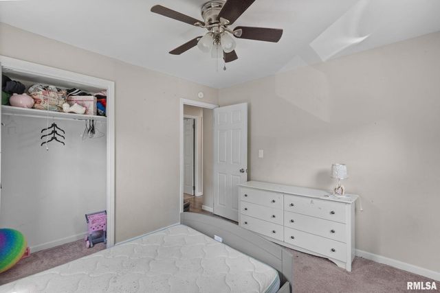 15 RIVERVIEW Lane, Bettendorf, IA 52722