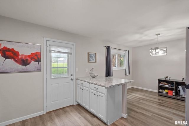 15 RIVERVIEW Lane, Bettendorf, IA 52722