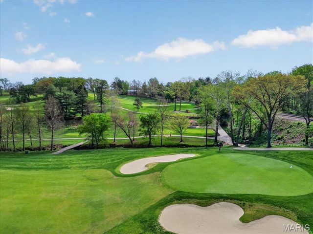 303 Greenbriar Estates Drive, St Louis, MO 63122