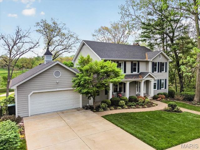 303 Greenbriar Estates Drive, St Louis, MO 63122