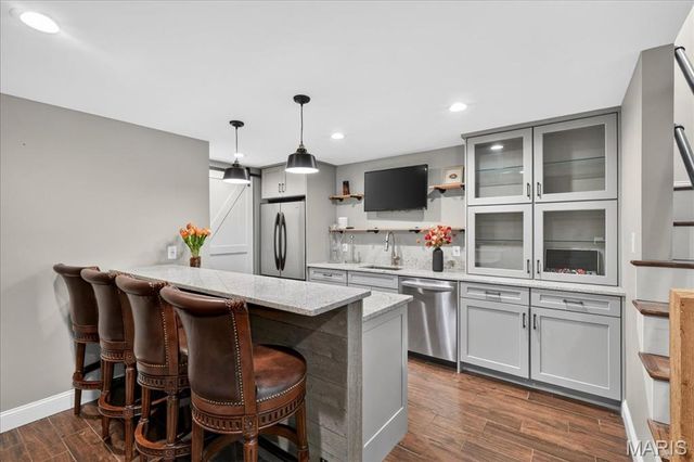 303 Greenbriar Estates Drive, St Louis, MO 63122