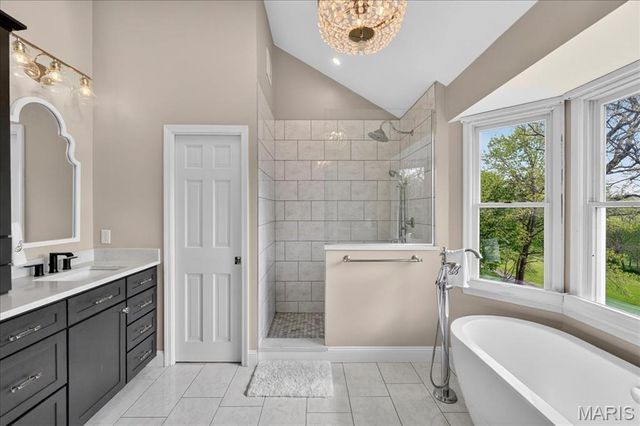 303 Greenbriar Estates Drive, St Louis, MO 63122