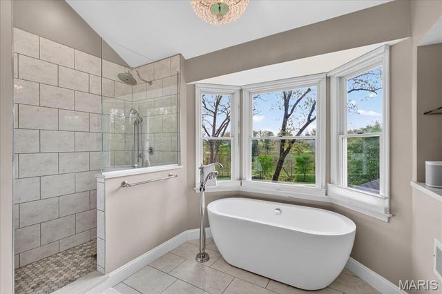 303 Greenbriar Estates Drive, St Louis, MO 63122