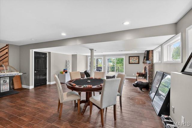 303 Greenbriar Estates Drive, St Louis, MO 63122
